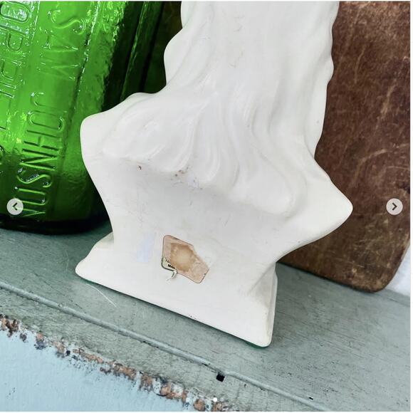 Vintage Jesus White Porcelain Ceramic Figurine Bust Statue Incised 1004 USA - Picture 5 of 6